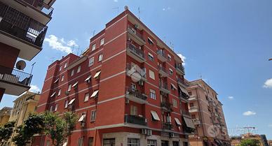 2 LOCALI A ROMA