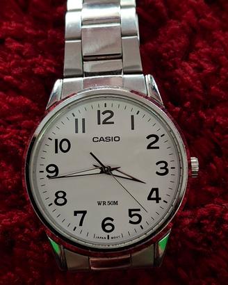 Casio  Uomo Quartz WR 50M Acciaio Inox