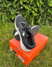 Nike Revolution 7
