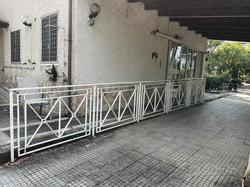 ringhiera in ferro bianca