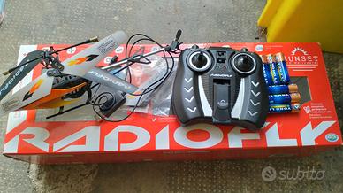 Elicottero RC radio comandato funzionante.