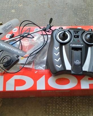 Elicottero RC radio comandato funzionante.