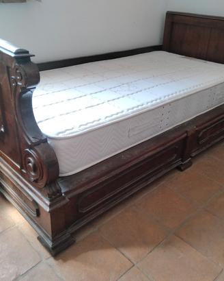 Divano letto antico