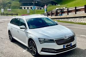 Skoda Superb IV PHEV  2021* 42.000km