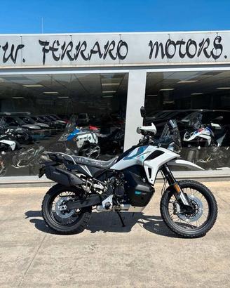 Cf Moto MT 1000X Tua a solo 99 Euro al mese