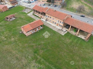 RUSTICO A RIVA PRESSO CHIERI