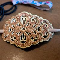 LEGA CAPELLI IN LEGNO