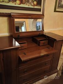 2 Divani 2 Posti + Vetrina Arte Povera + Credenza
