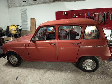 Renault 4 