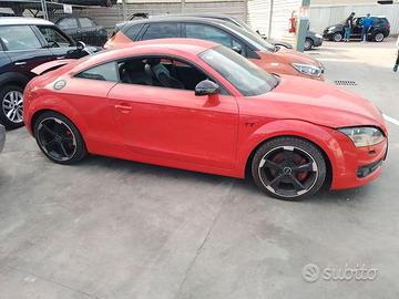 AUDI TT 2.0 B - ANNO 2009 - PER RICAMBI