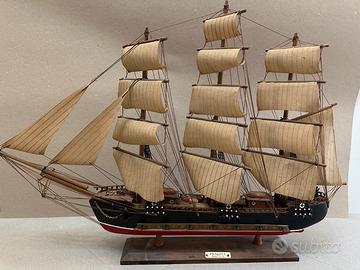 Soprammobile “veliero “