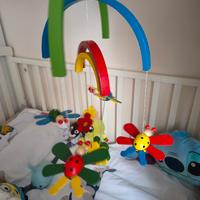 Giostrina neonati in legno