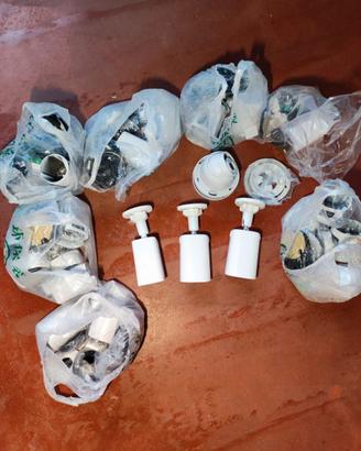 Kit di 18 Scocche di Telecamere (16 Bullet+2Dome)