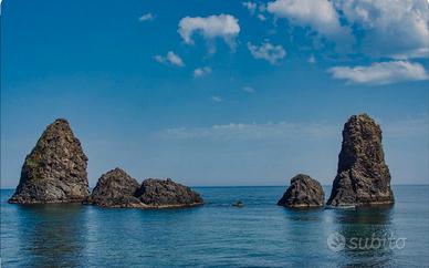 Acitrezza bivani fronte mare