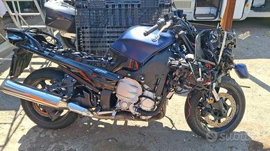 Yamaha FJR 1300 2018 incidentata Milano