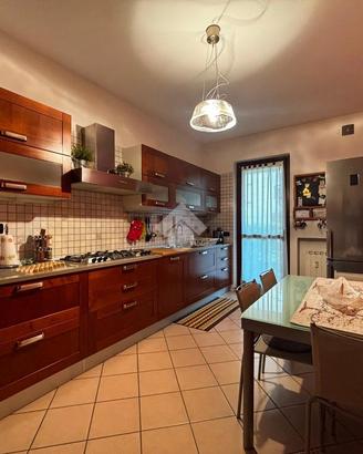 4 LOCALI A CASTAGNOLE PIEMONTE