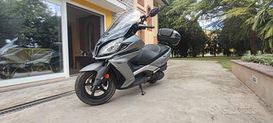 Kymco DownTown 350i - TCS