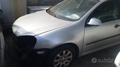 Golf 5 1.9 TDI tutto disponibile 