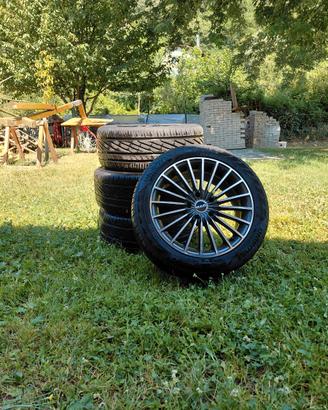 Pneumatici con cerchio 235/45 R17