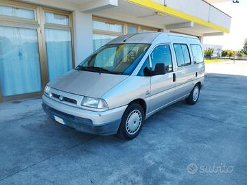 Fiat Scudo Combi - 2.0 JTD - 8 POSTI