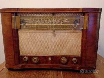 Prestigiosa Radio PHILIPS Bi700A