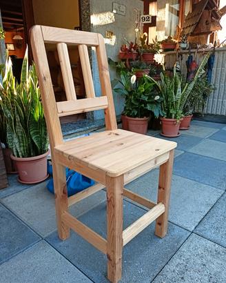 sedia in legno massiccio