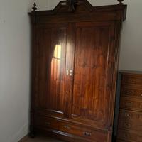 Mobili antichi in legno massello