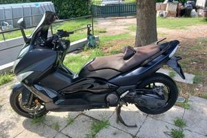 Scooter TMax anno 2011 cambio automatico