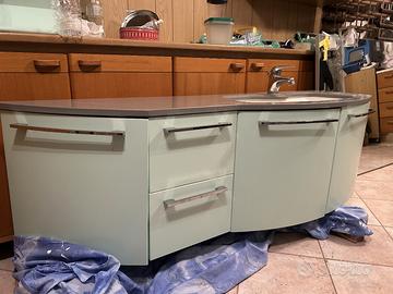 mobile con specchiera