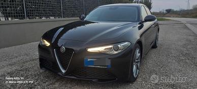 Alfa Romeo Giulia 2.2 150cv 
