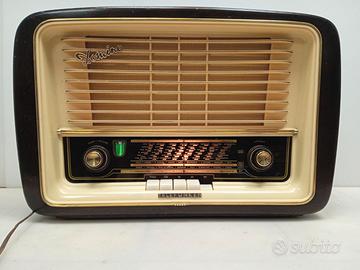 RADIO VINTAGE TELEFUNKEN