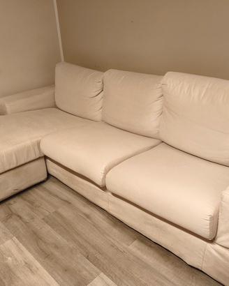 Divano con chaise longue "PoltroneSofà"