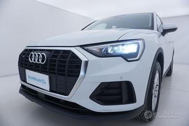 Audi Q3 40 quattro S tronic BR087223 2.0 Diesel 19