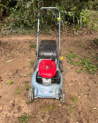 Tagliaerba Honda izy Trazionata