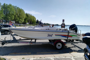 Barca motore Carello