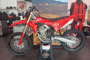 DUCATI Desmo450 MX DESMO 450MX