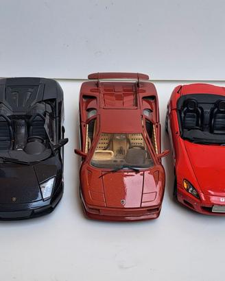 Lotto 5 Modellini Auto in scala 1:18 – Vari brand