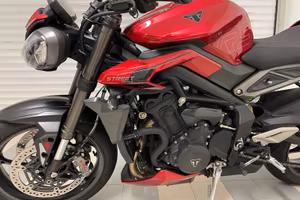 Triunph Street Triple 765 RS  2025 - 1.855 km