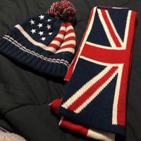 Sciarpa e cappello bandiere