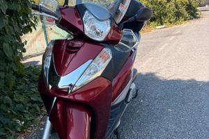 Honda SH 300