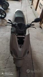 Yamaha Majesty 125 - 2002