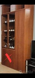 Regalasi porzione di libreria in legno  