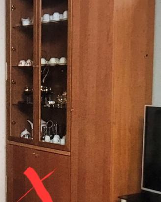 Regalasi porzione di libreria in legno  