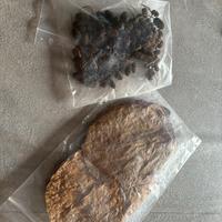 Pigne e foglie per acquario