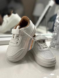👟 Scarpette bimbo NUOVE mai usate – numero 24/25