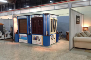 Espositore idraulico scarrabile indipendente