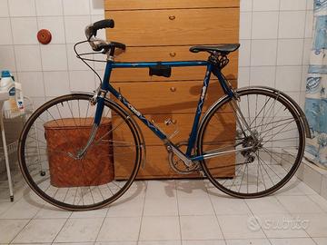 Cinelli Supercorsa del 1986 blu 