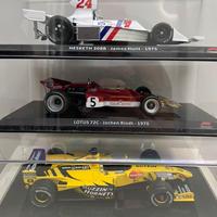 Auto F1 in teca scala 1/24