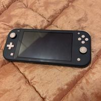 Nintento switch + Pokemon Scudo