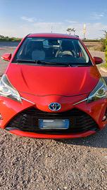 Toyota  Yaris rossa